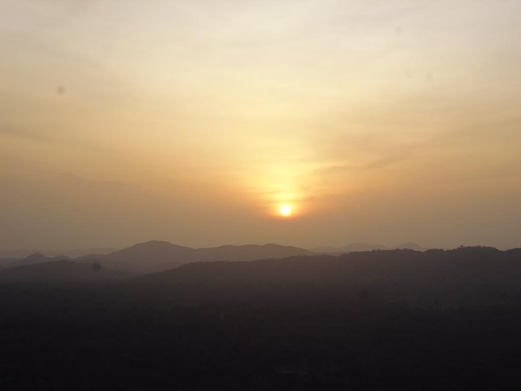 The Nilmini Lodge Sigiriya Bagian luar foto