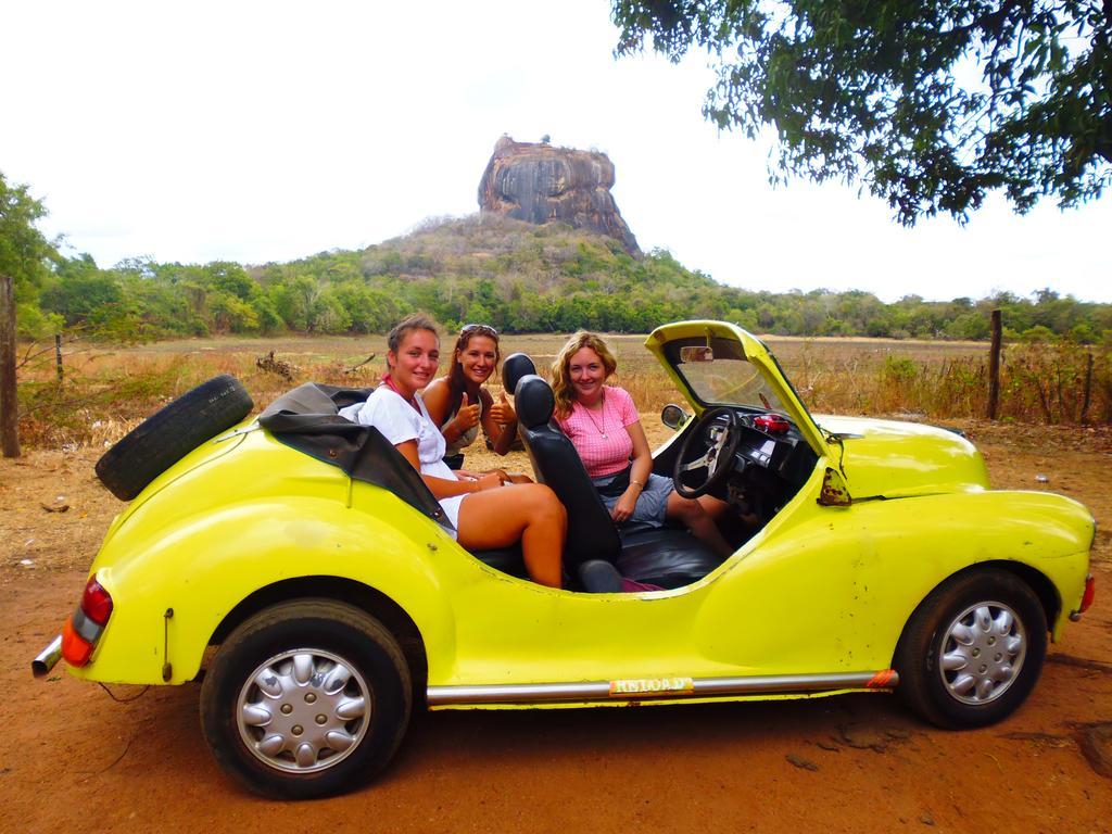 The Nilmini Lodge Sigiriya Bagian luar foto