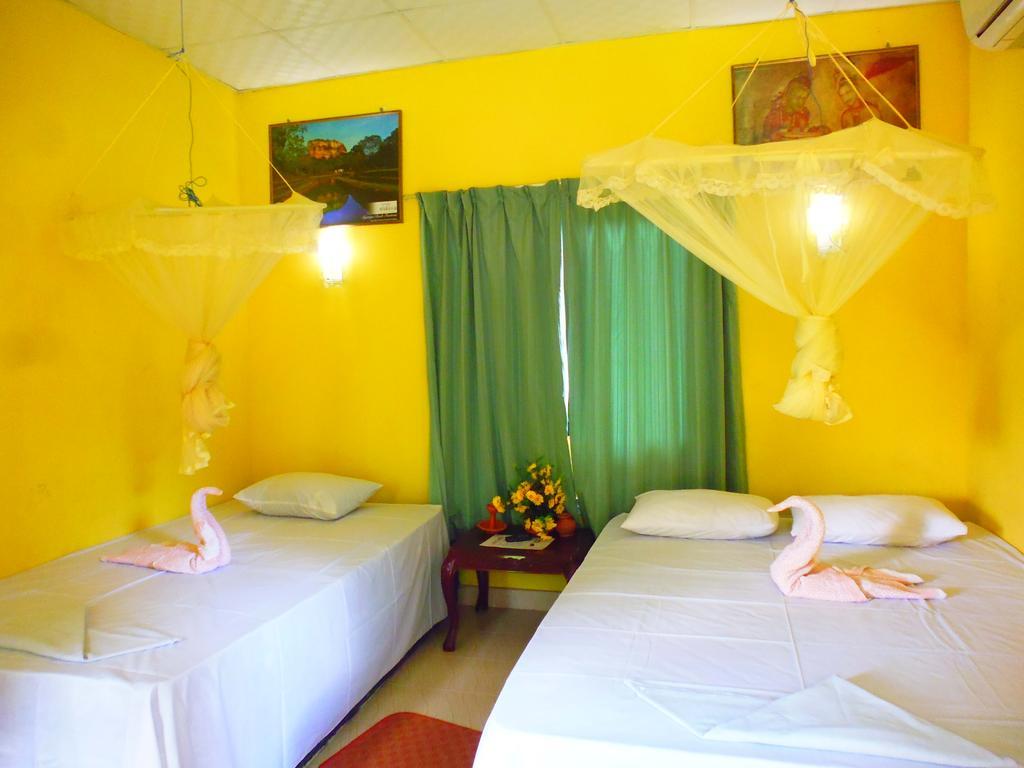 The Nilmini Lodge Sigiriya Ruang foto